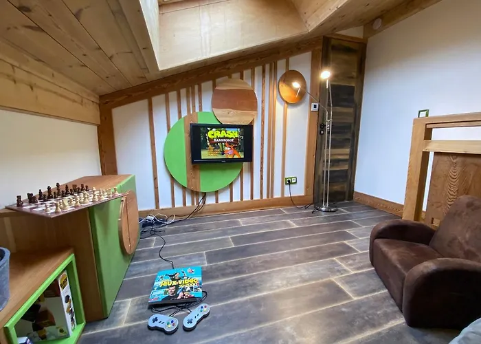 Bel Duplex A Avec Poele A Bois, Wifi, Parking - Fr-1-343-166 Lejlighed Chamonix